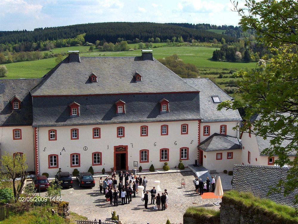 Schlosshotel Burghaus Kronenburg Dahlem (Euskirchen) Exterior photo